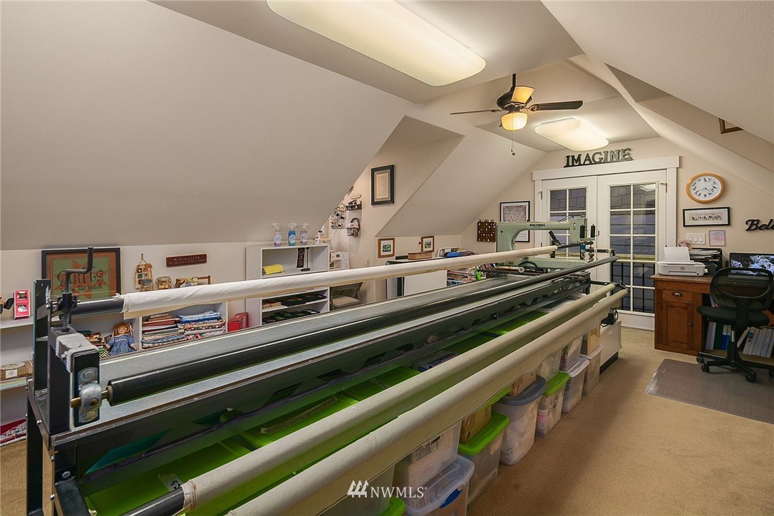 6704 Vandermark Road East Lake Tapps, WA 98391 - Photo 17 of 40 Gallery Image 17