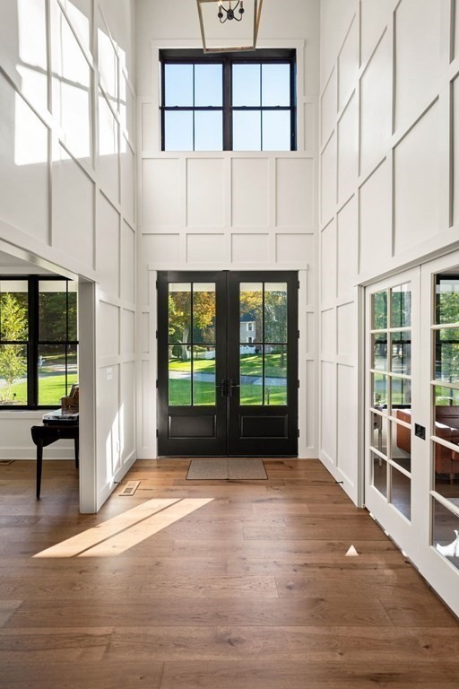 35 Hitching Post Road North Andover, MA 01845 - Photo 7 of 42 a view of an entryway with a window