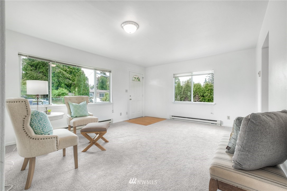 659 Ferndale Court Northeast Renton, WA 98056 - Photo 9 of 18 Gallery Image 9