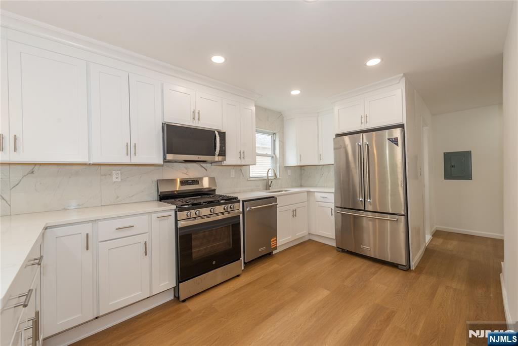73 Clinton Place, Unit 2 Hackensack, NJ 07601 - Photo 2 of 14 Gallery Image 2