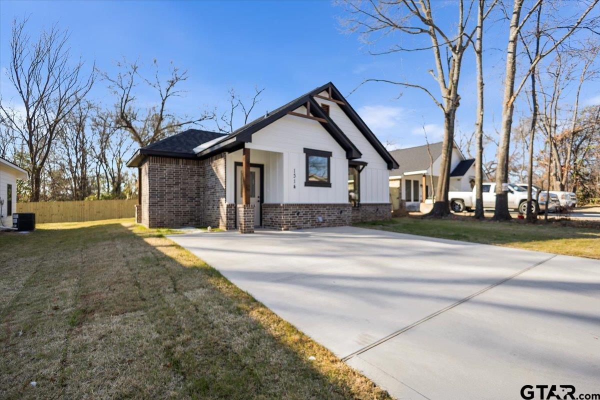 1314 West Claude Street Tyler, TX 75702 - Photo 4 of 26