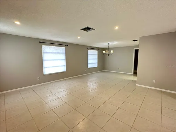 $2,900 | 2049 Sandpiper Drive, Palm Harbor, FL 34683