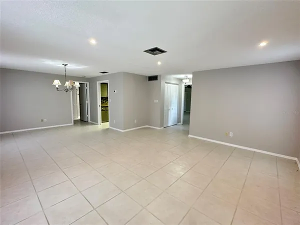 $2,900 | 2049 Sandpiper Drive, Palm Harbor, FL 34683