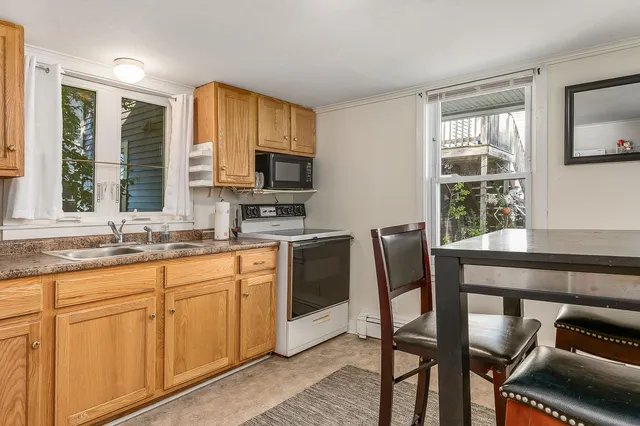 $795,000 | 92 Brewster Street, Portsmouth, NH 03801