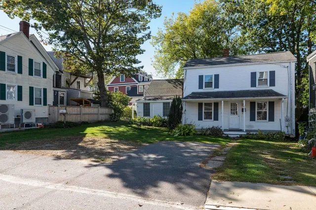 $795,000 | 92 Brewster Street, Portsmouth, NH 03801