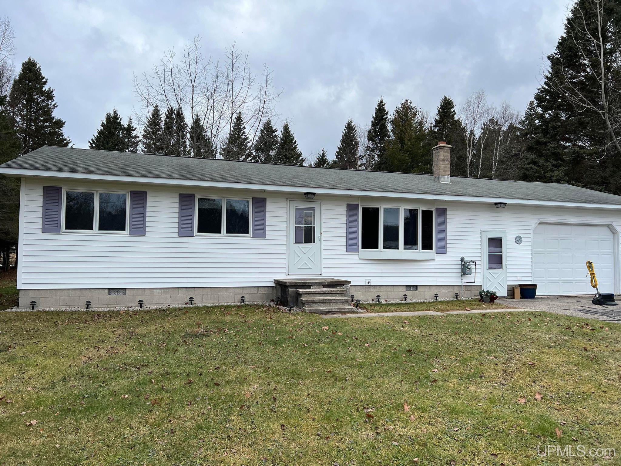 465 Hubble Road Manistique, MI 49854 - Photo 1 of 13 Gallery Image 1