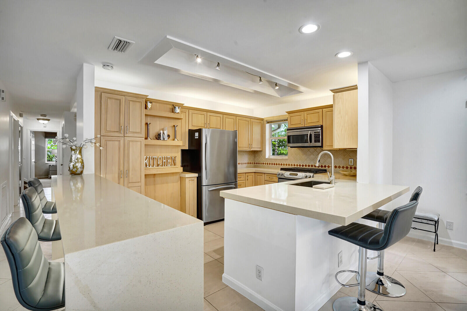 290 East Fern Drive Boca Raton, FL 33432 - Photo 16 of 51 Kitchen