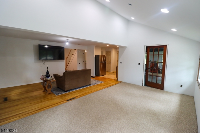 20 Mt Crest Road Oak Ridge, NJ 07438 - Photo 8 of 39 Gallery Image 8