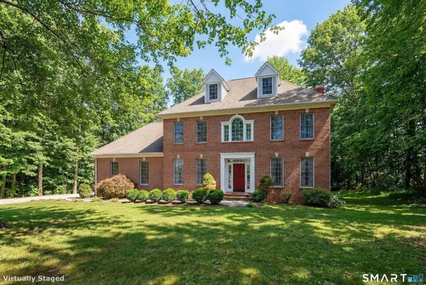 $959,900 | 106 Washington Ridge Road, New Milford, CT 06776
