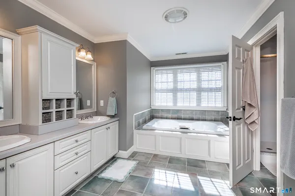 $959,900 | 106 Washington Ridge Road, New Milford, CT 06776