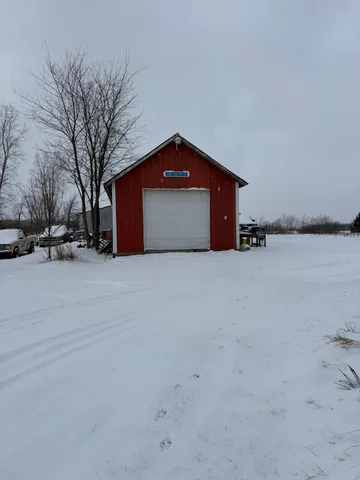 $255,000 | 8260 Highway 66, Nashville, MI 49073