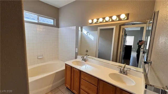 $1,700 | 1136 Warm Canyon Way, Las Vegas, NV 89123