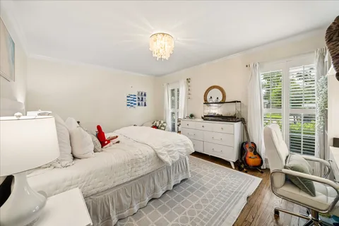 $1,295,000 | 2011 Briarmead Drive, Houston, TX 77057