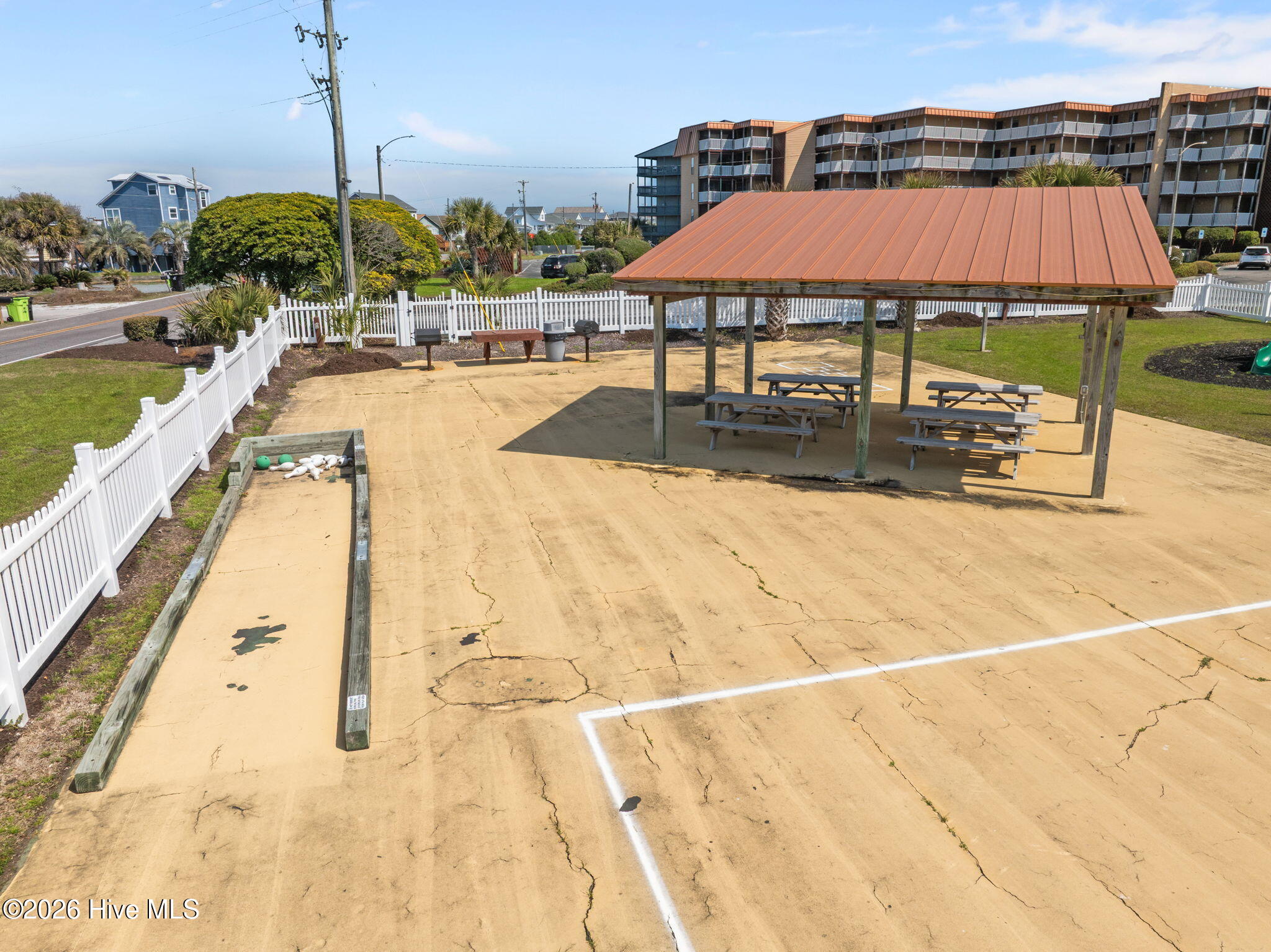 1840 New River Inlet Road, Unit 2212B North Topsail Beach, NC 28460 - Photo 37 of 39 24-web-or-mls-24