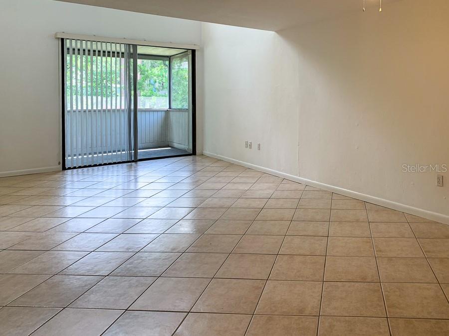 605 Southwest 75th Street, Unit 210 Gainesville, FL 32607 - Photo 3 of 16