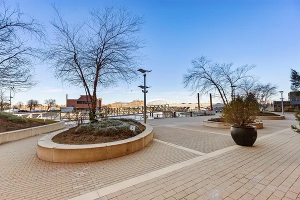 $4,850 | 100 Lovejoy Place, Unit 10H, Boston, MA 02114