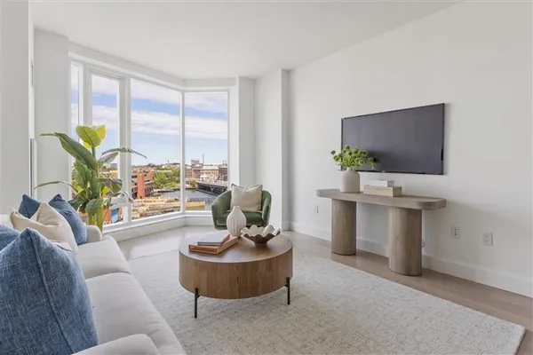 $4,850 | 100 Lovejoy Place, Unit 10H, Boston, MA 02114