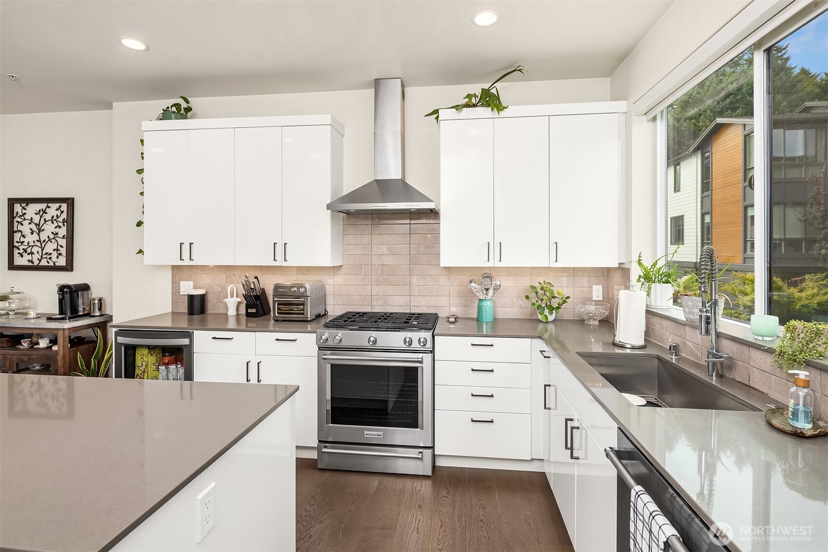 9632 Northeast 183rd Street, Unit B Bothell, WA 98011 - Photo 11 of 29