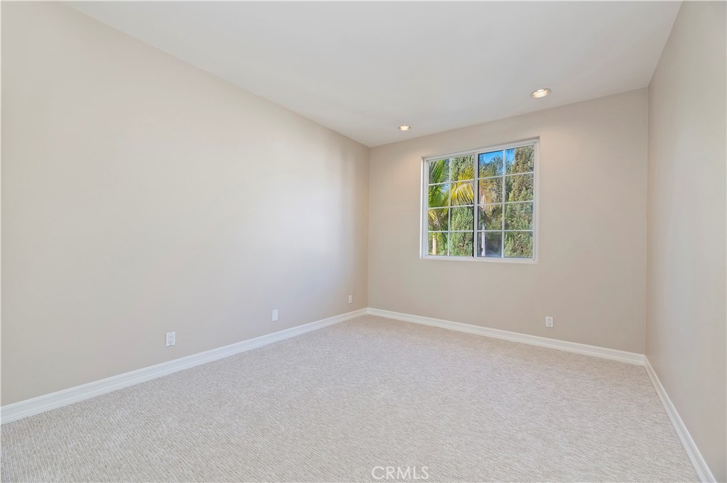 8 Nidden Irvine, CA 92603 - Photo 37 of 77 an empty room with a window