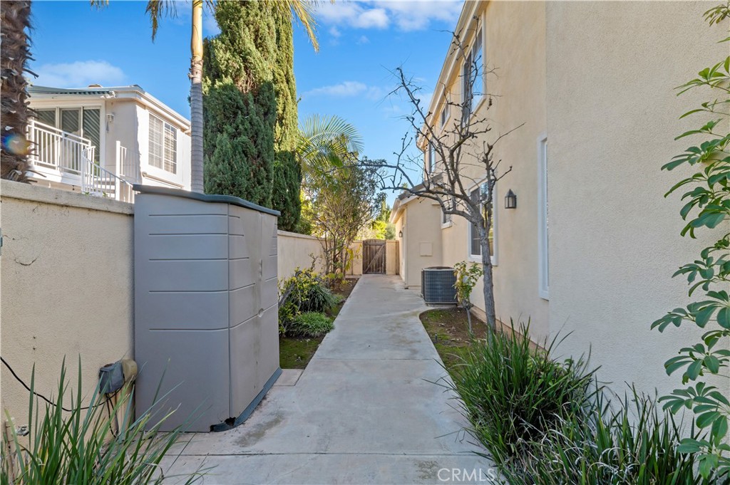 8 Nidden Irvine, CA 92603 - Photo 47 of 77