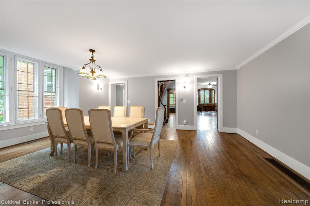3590 Orchard Lake Road West Bloomfield, MI 48324 - Photo 14 of 34