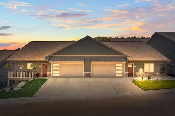 $449,820 | 28 Sienna Hills, Mount Horeb, WI 53572