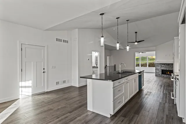 $449,820 | 28 Sienna Hills, Mount Horeb, WI 53572