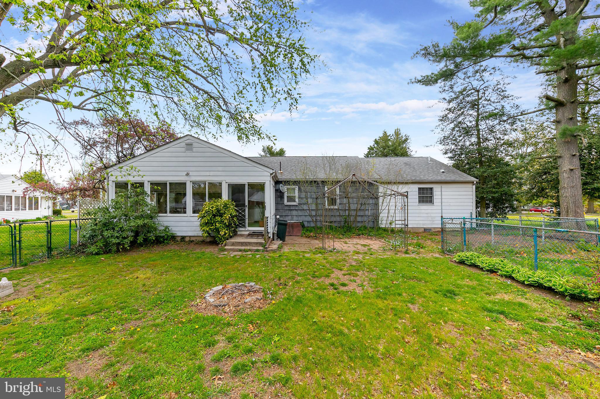 275 Cleveland Avenue Carneys Point, NJ 08069 - Photo 18 of 18 Gallery Image 18