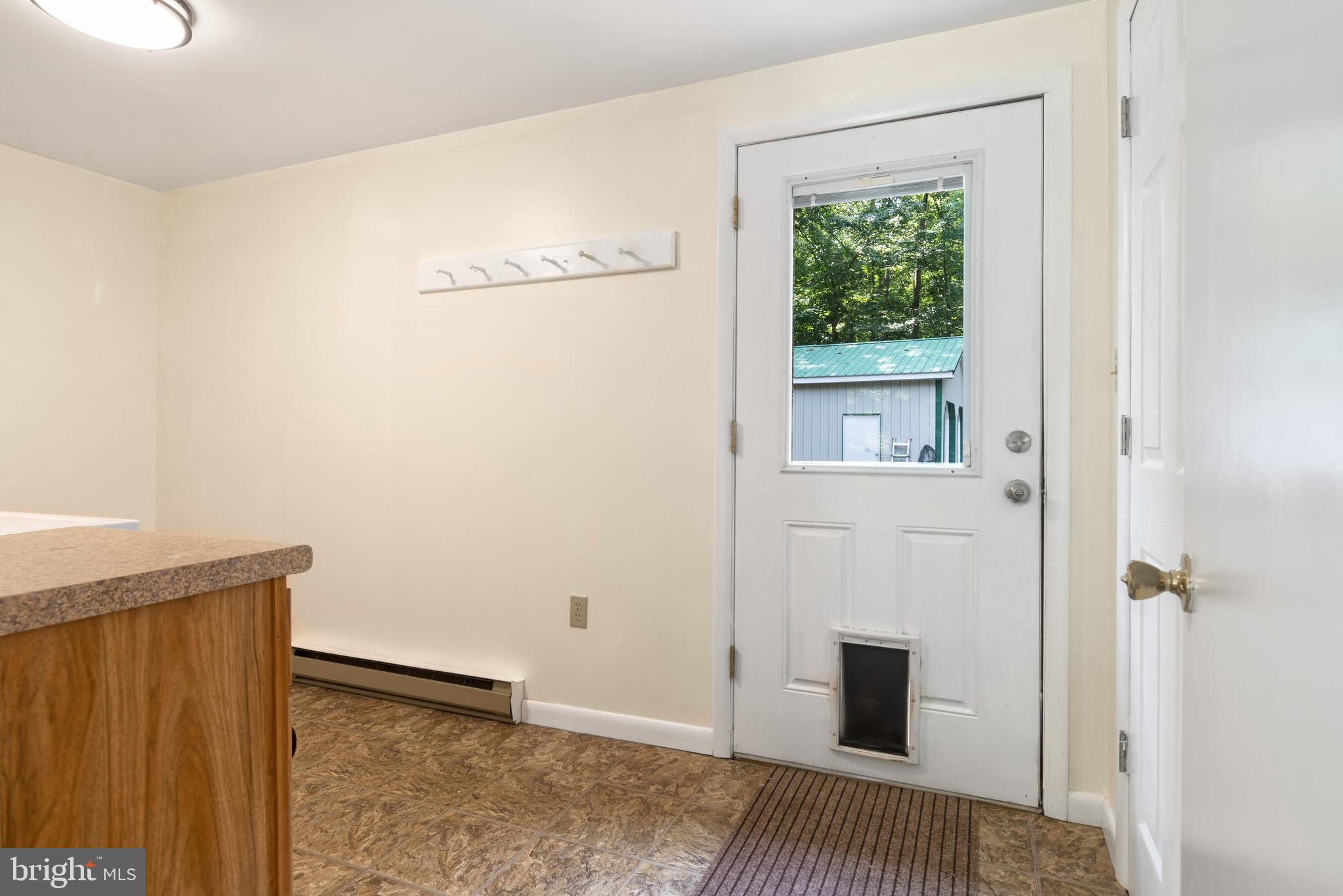 29049 Carters Plains Road Easton, MD 21601 - Photo 32 of 44 Laundry/mudroom