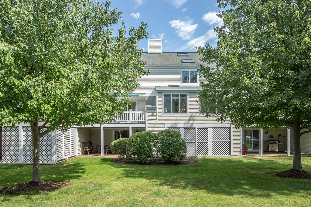 111 Abington Road, Unit 111 Danvers, MA 01923 - Photo 4 of 28 Gallery Image 4