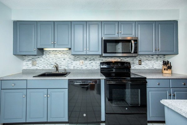 111 Abington Road, Unit 111 Danvers, MA 01923 - Photo 7 of 28 Gallery Image 7