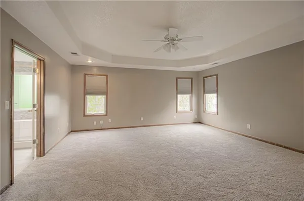 $500,000 | 1004 Aspen Drive, Liberty, MO 64068