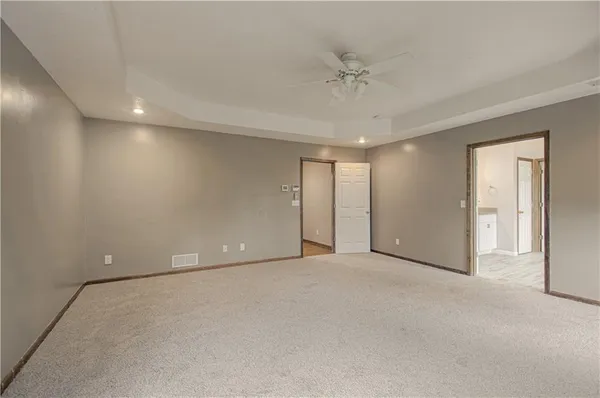 $500,000 | 1004 Aspen Drive, Liberty, MO 64068