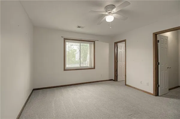 $500,000 | 1004 Aspen Drive, Liberty, MO 64068