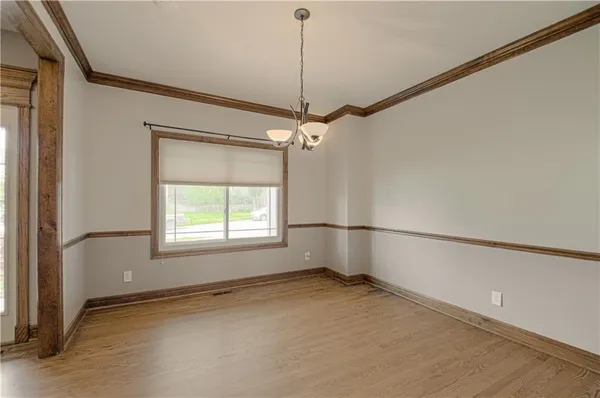 $500,000 | 1004 Aspen Drive, Liberty, MO 64068