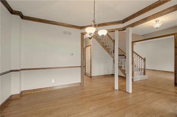 $500,000 | 1004 Aspen Drive, Liberty, MO 64068