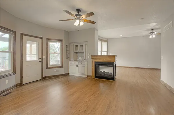 $500,000 | 1004 Aspen Drive, Liberty, MO 64068