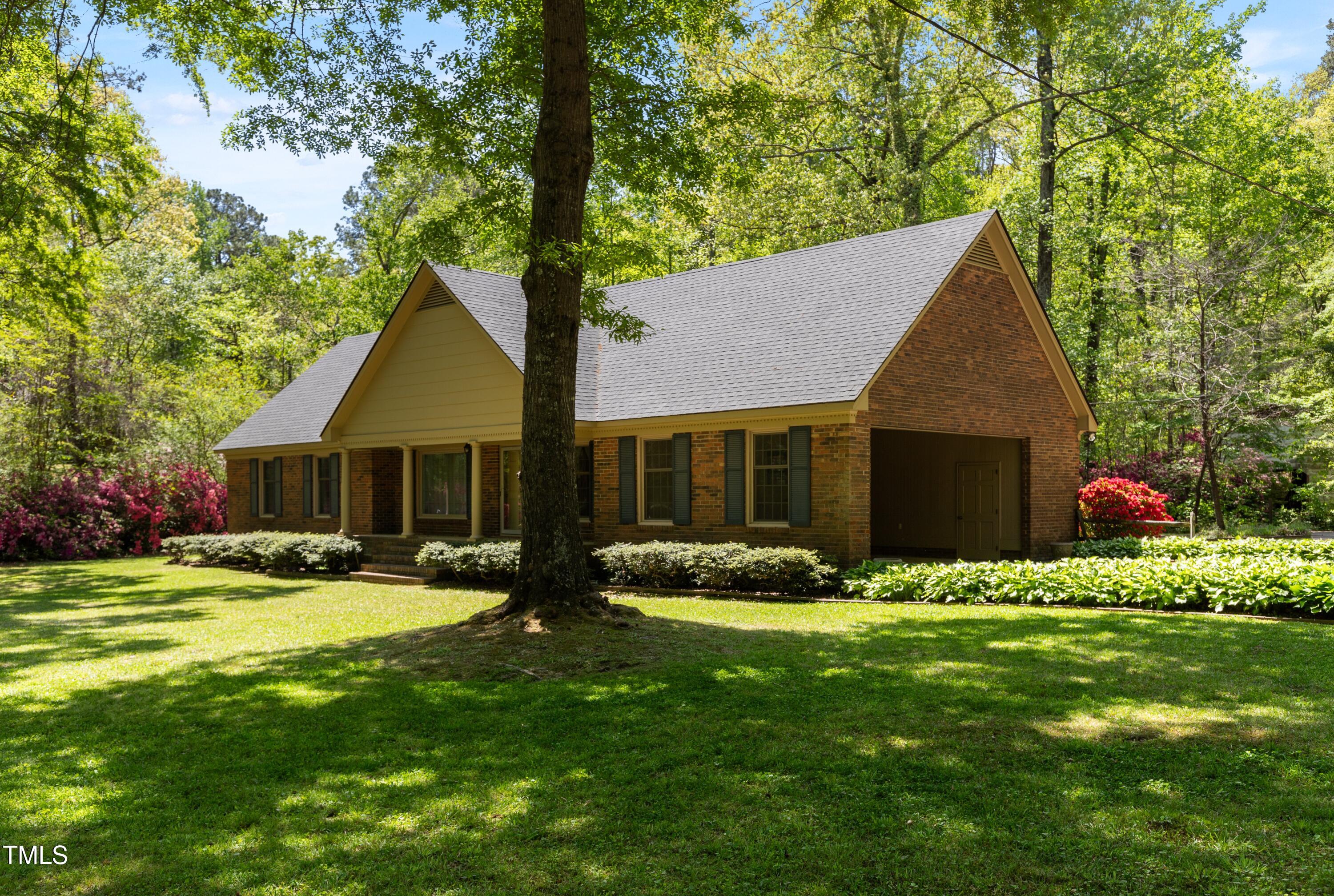 4298 Old Stage Road South Erwin, NC 28339 - Photo 5 of 38 IMG_0067
