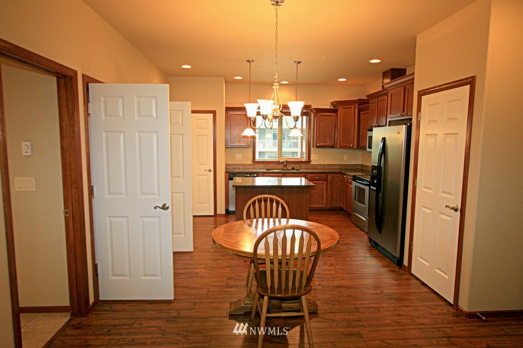 664 Telegraph Road, Unit 302 Bellingham, WA 98226 - Photo 7 of 17 Gallery Image 7