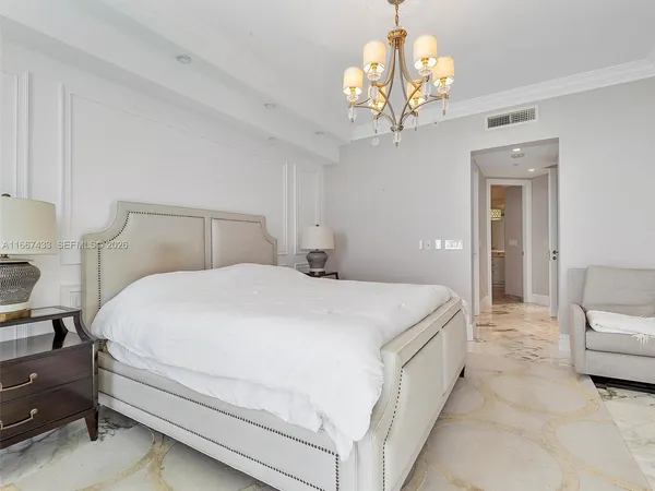 $17,000 | 16047 Collins Avenue, Unit 2602, Sunny Isles Beach, FL 33160