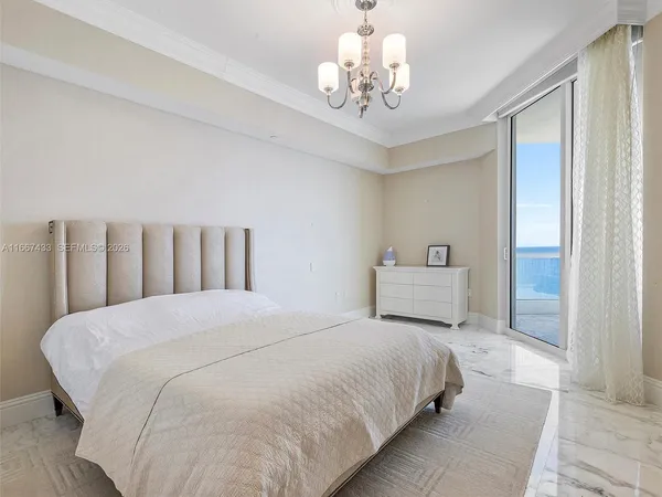 $17,000 | 16047 Collins Avenue, Unit 2602, Sunny Isles Beach, FL 33160