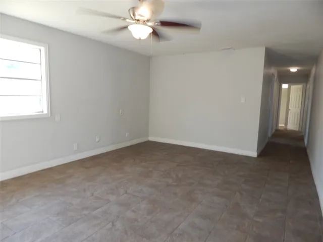 $1,700 | 206 Arnett Lane, Houston, TX 77037