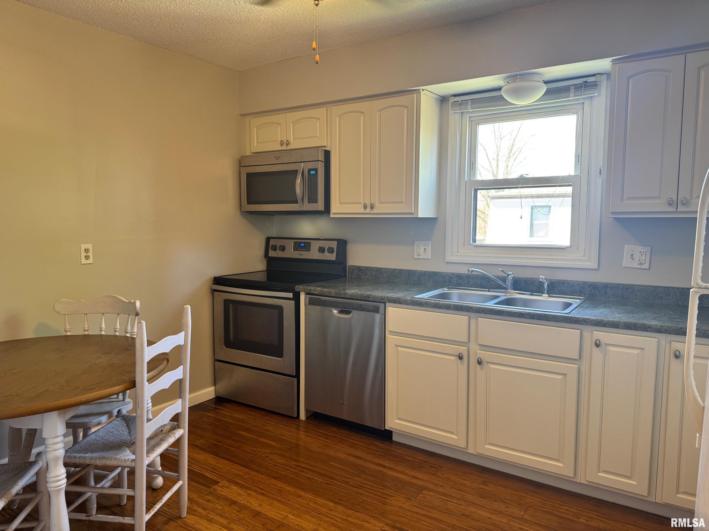 1901 Jeanette Lane, Unit 6 Springfield, IL 62702 - Photo 6 of 11