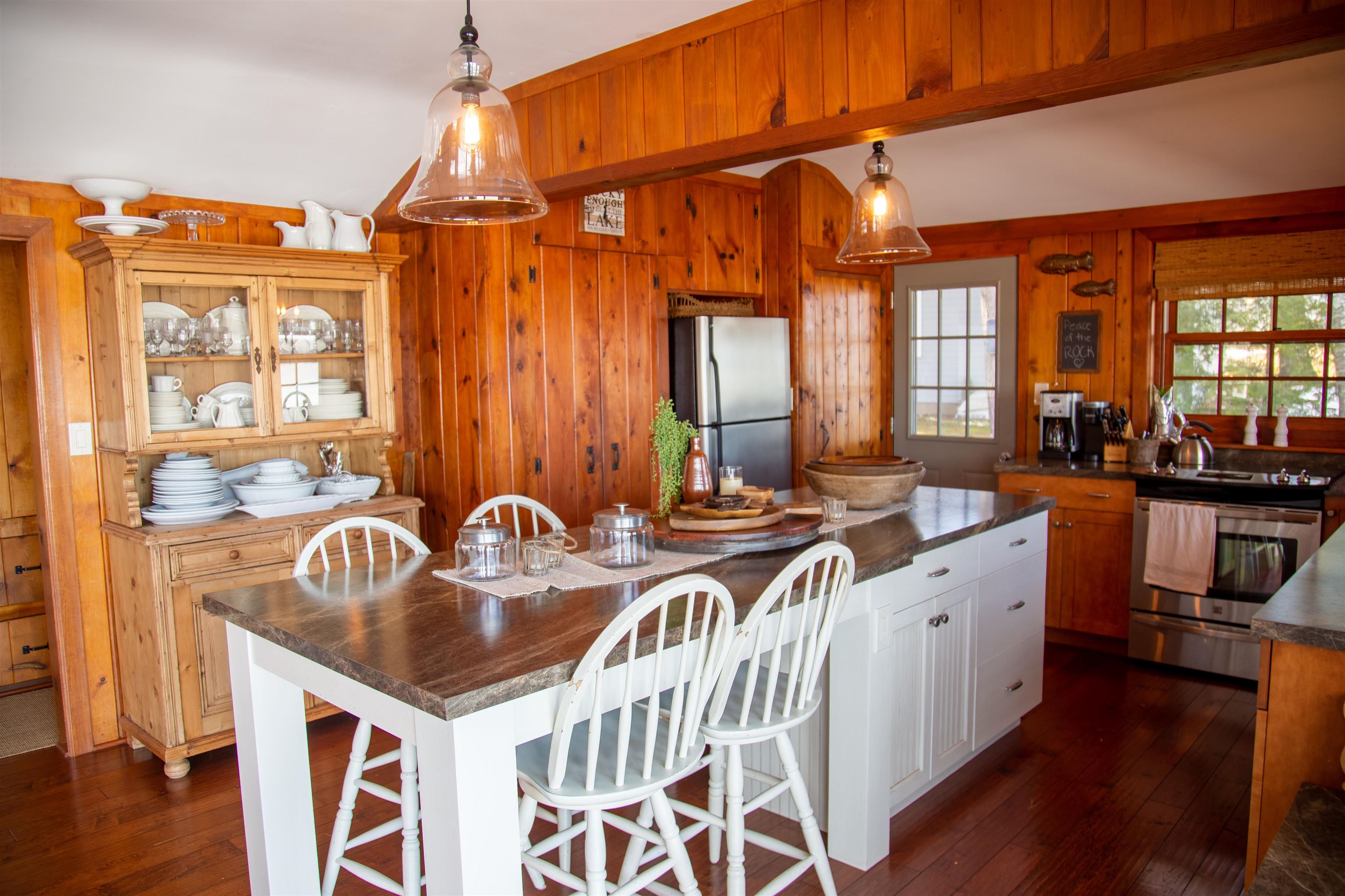 742 Lakewood Road Traverse City, MI 49685 - Photo 31 of 57 1911040-31.JPG