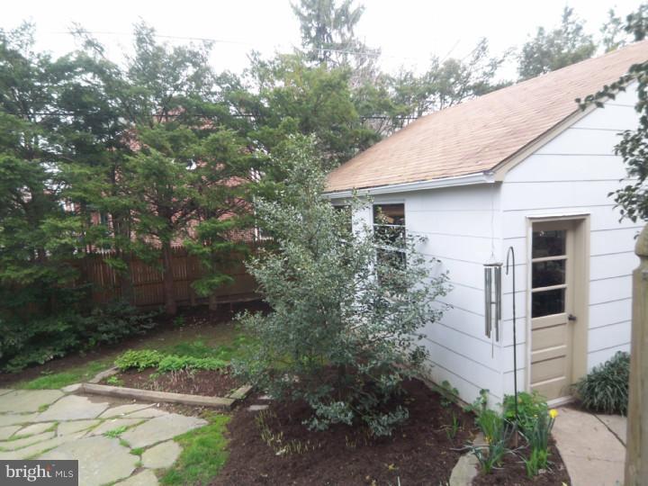 263 Avon Road Springfield, PA 19064 - Photo 22 of 25 Garage