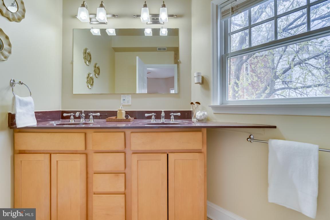2510 Ontario Road Northwest, Unit 3 Washington, DC 20009 - Photo 10 of 12 Double sinks in master bath