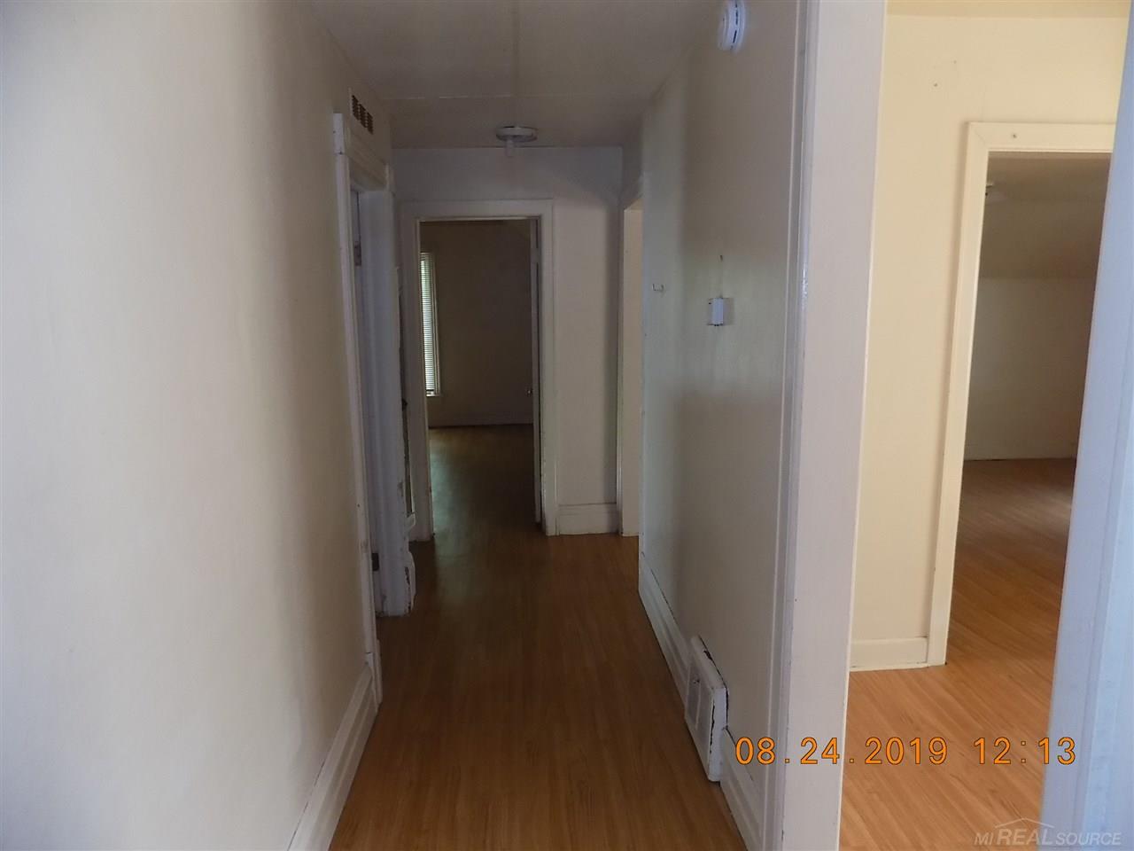 149 Clinton Street, Unit UPPER Mount Clemens, MI 48043 - Photo 8 of 9