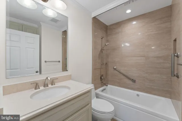 a view of a partially built entryway