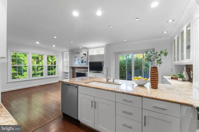 a bed room with a bed and window