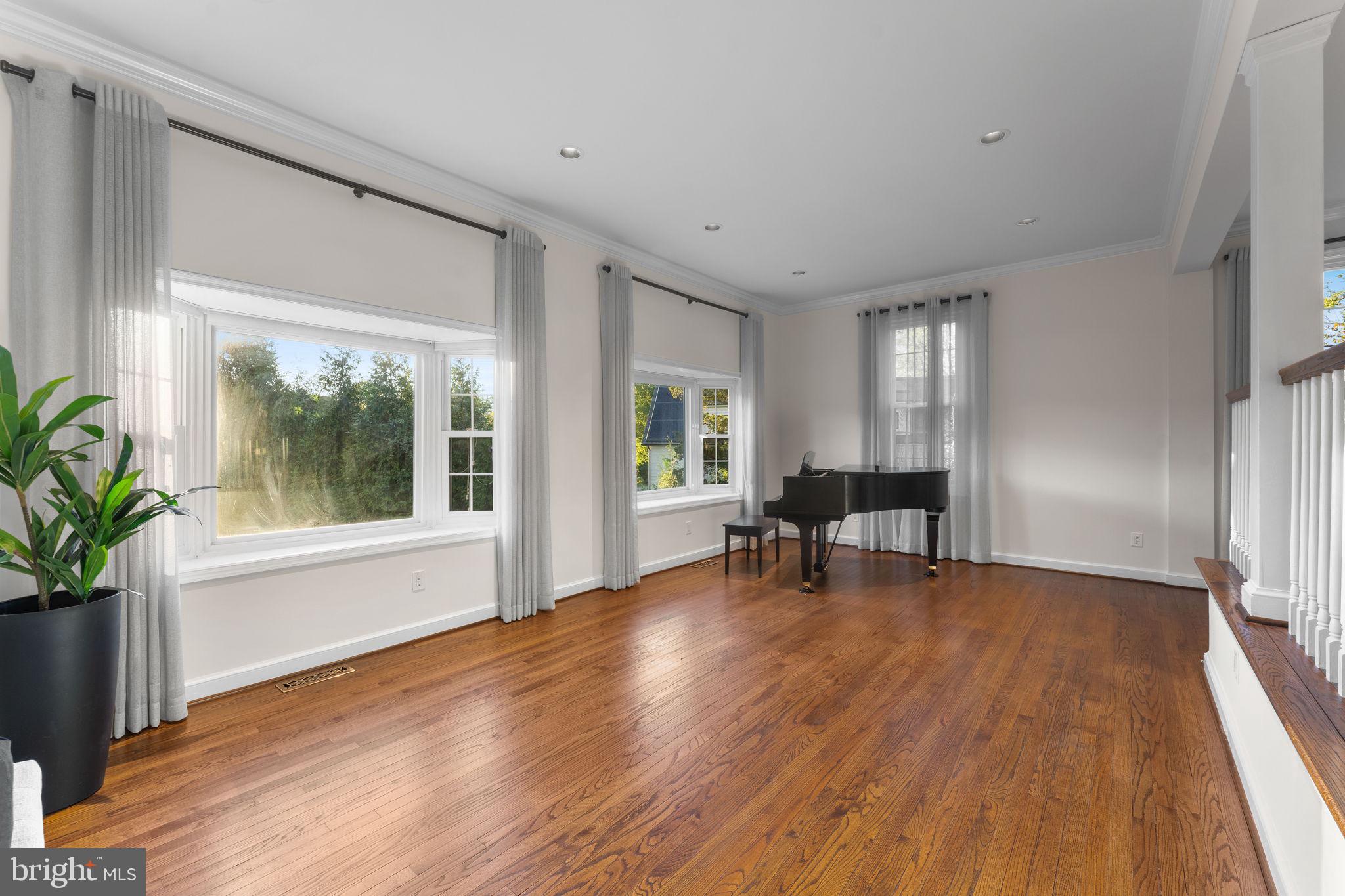 6619 Madison McLean Drive McLean, VA 22101 - Photo 10 of 54 Large room sizes.